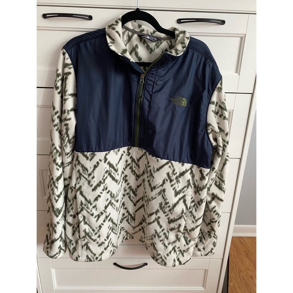 The North Face Quarter Zip Fleece Pullover